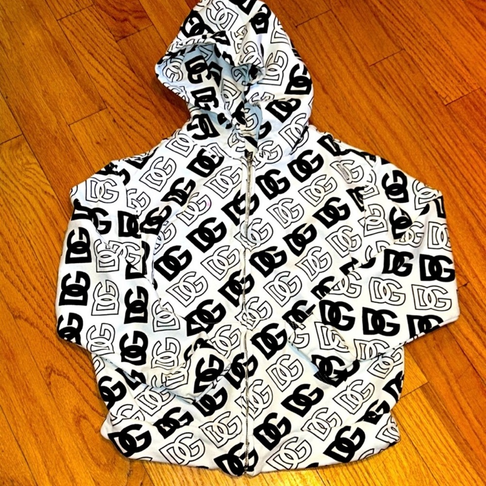 Authentic Dolce & Gabbana Kids DG Logo
Printed Jersey Hoodie white/ black 7/8